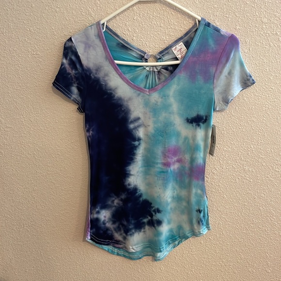 NWT TYE DYE VNECK TOP BLUE AND PURPLE Y2K vibes various sizes - Picture 6 of 8